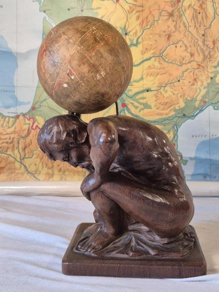 Houten sculptuur Atlas met wereldbol, Ophalen of Verzenden