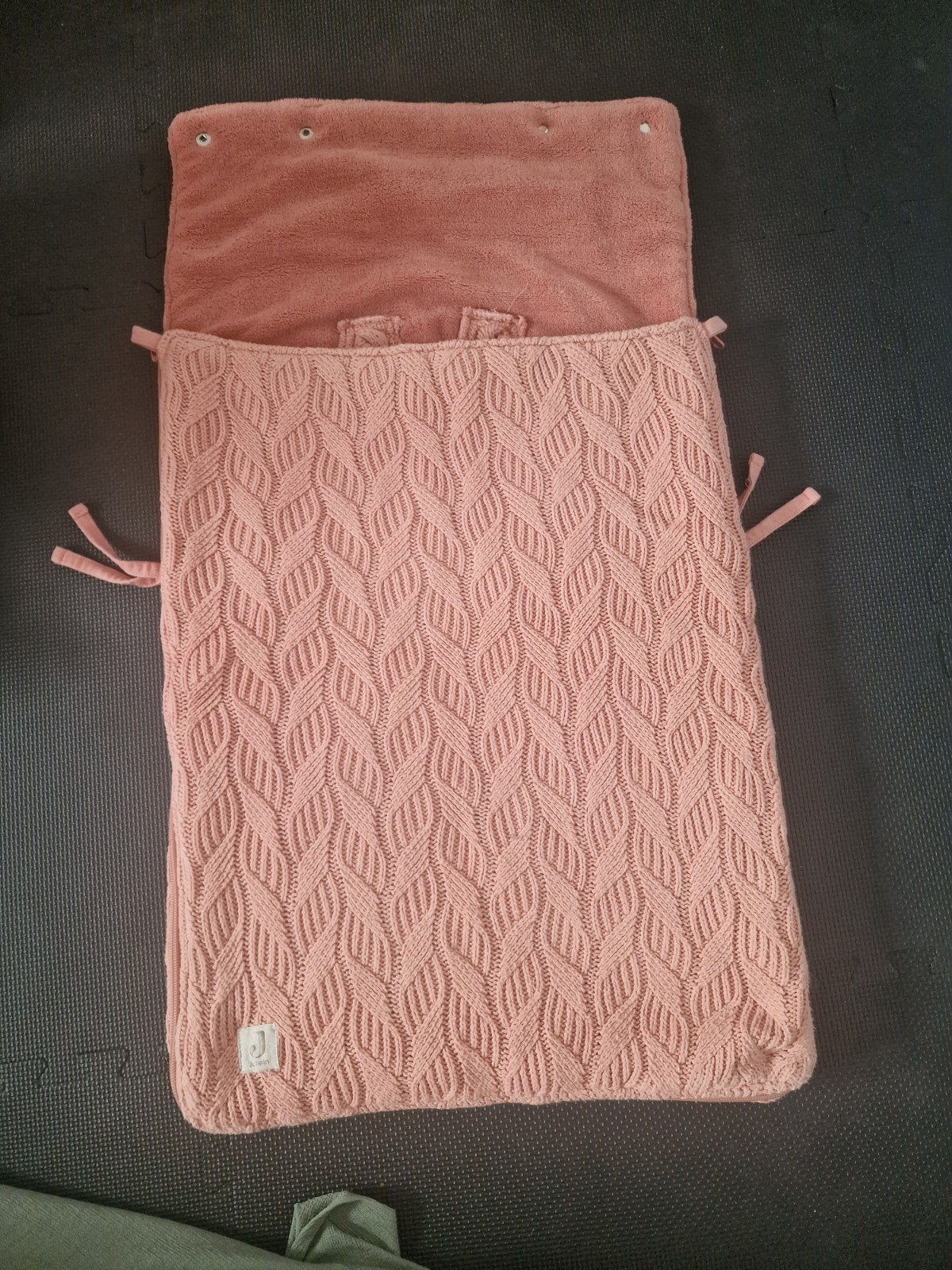 Roze gebreide voetenzak Jollein, Kinderen en Baby's, Dekens, Slaapzakjes en Inbakerproducten, Jollein, Ophalen of Verzenden, Gevoerd