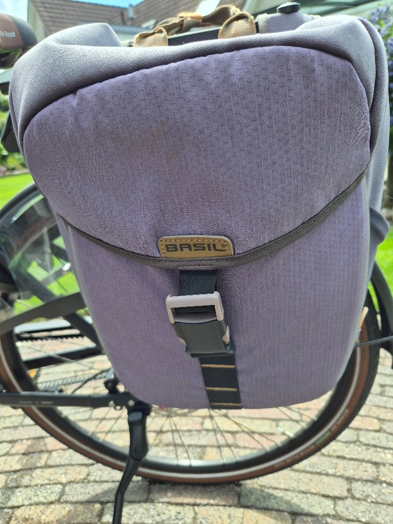Dubbele fietstassen Merk Basil met Mik systeem, Ophalen, Gebruikt, Basil