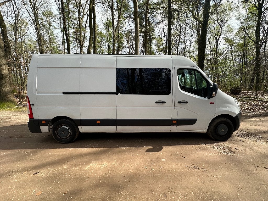 Renault Master L3H2 (2015) Off Grid Zelfbouw Camper, Overige merken, Buscamper of Camperbus, Watertank (Schoon), Dakluik