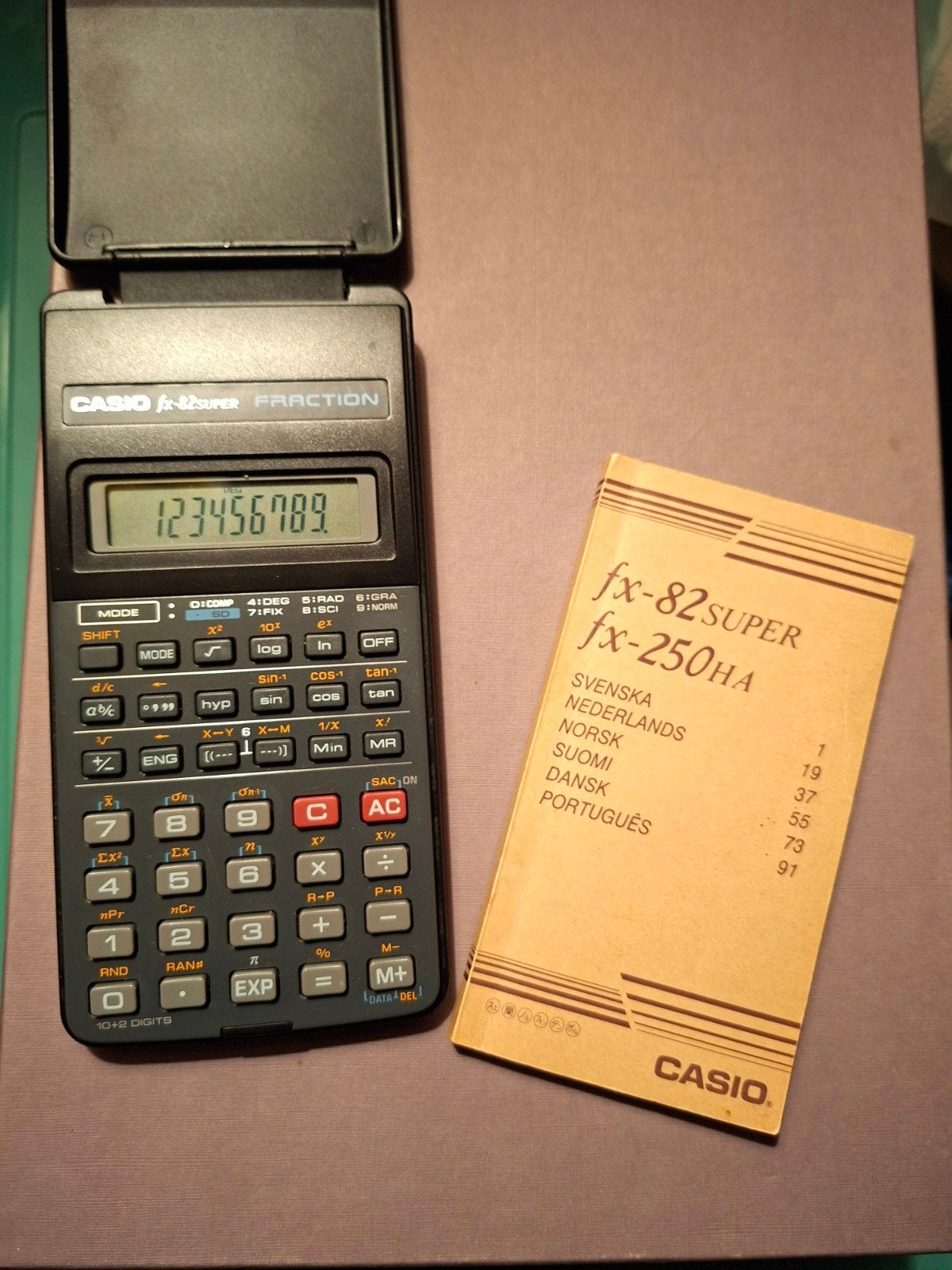 Retro Casio fx-82 SUPER rekenmachine met boekje, Verzenden, Gebruikt