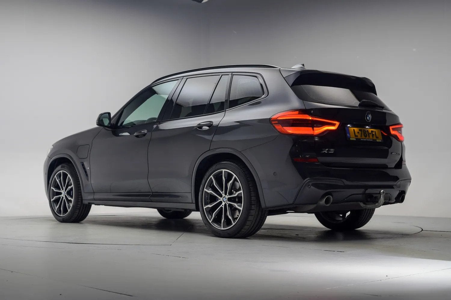BMW X3 xDrive 30e M Sport Aut. [ Panoramadak Camera Leder ], 1998 cc, Gebruikt, 2000 kg, Bedrijf