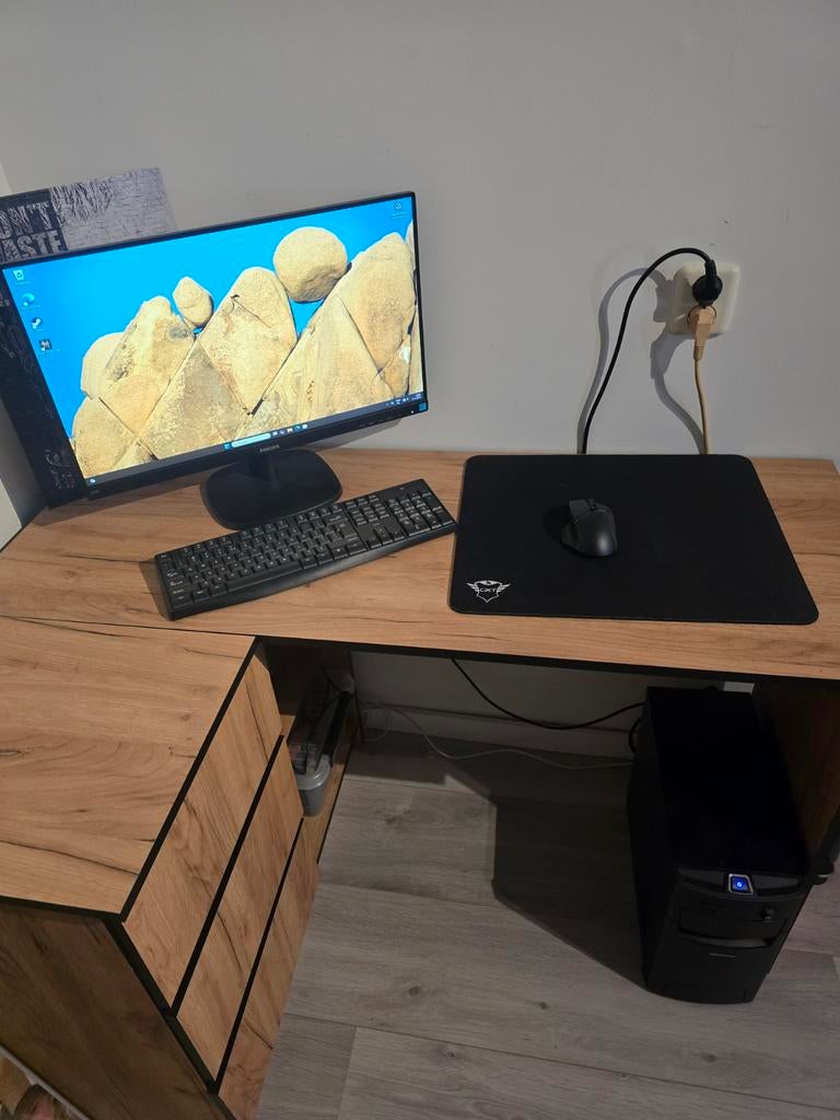 Gaming PC Set | RTX 2060 | 16GB RAM | 1TB SSD, Computers en Software, Desktop Pc's, 2 tot 3 Ghz, 1000 GB (1TB SSD), Medion, Zo goed als nieuw