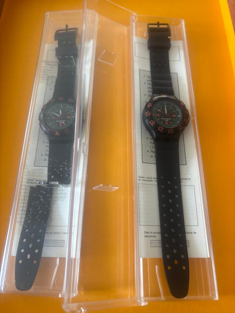 2x in  verpakking duikhorloge 100m, Ophalen of Verzenden, Gebruikt, Zwart, Android