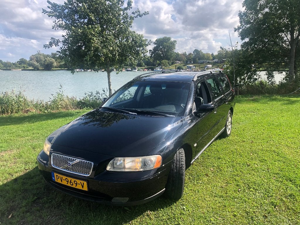 Volvo V70 Benzine Automaat 225000km Android Radio Trekhaak, 1800 kg, Stationwagon, 2435 cc, Particulier