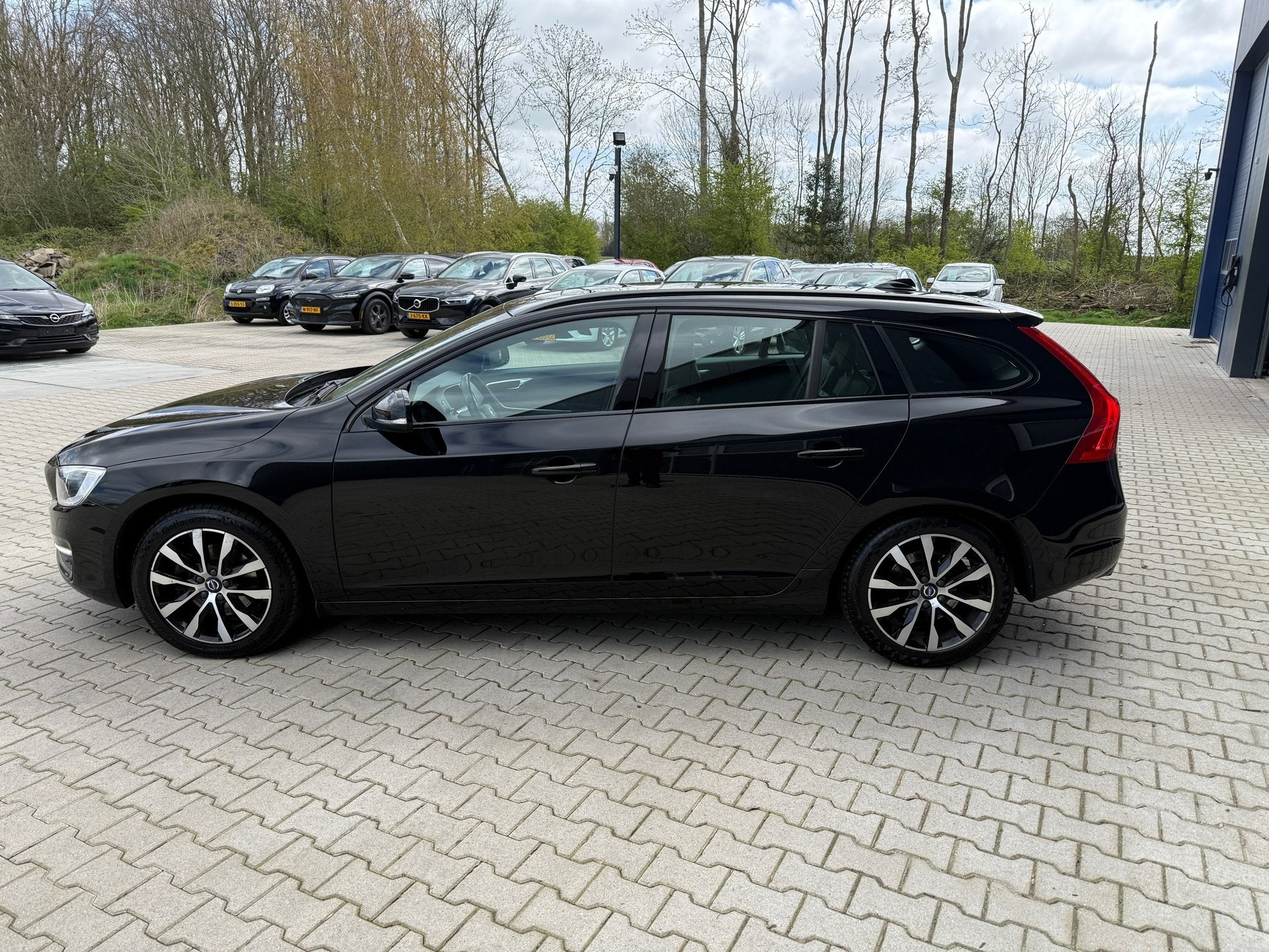 Volvo V60 2.0 D2 Polar+, Auto's, Voorwielaandrijving, Gebruikt, Euro 6, 4 cilinders
