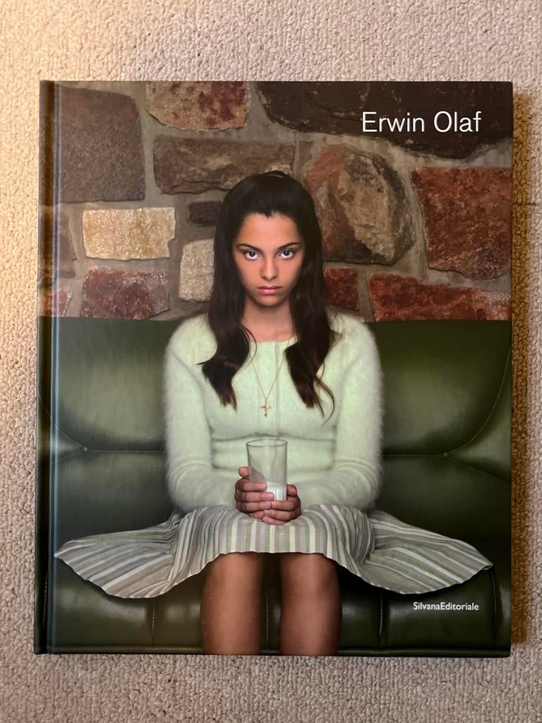 Erwin Olaf - Paci Contemporary Fotoboek, Fotografen, Ophalen of Verzenden, Zo goed als nieuw, Erwin Olaf
