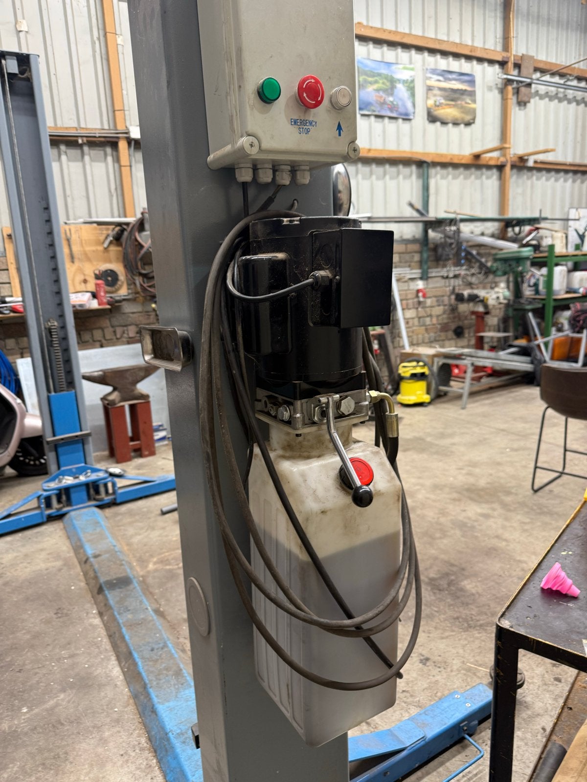 G-Force Lift 2-koloms hefbrug 4000KG, Ophalen