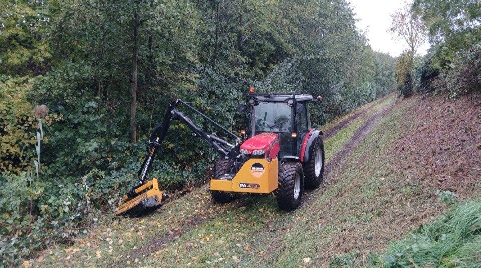 Mcconnel  pa 4330 maaiarm armklepelmaaier, Zakelijke goederen, Agrarisch | Werktuigen, Ophalen