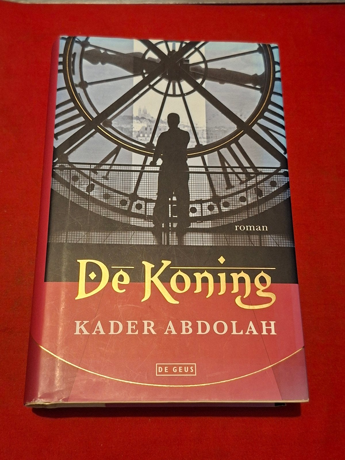 GESIGNEERD De Koning. Kader Abdolah. 2011 uitgave., Ophalen of Verzenden, Gelezen
