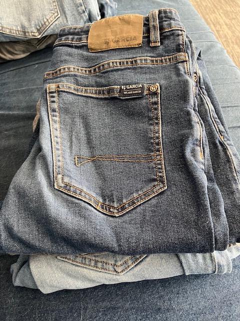 3x Garcia jeans, 2 x blauw, 1 x grijs, maat 152 + 158, Broek, Gebruikt, Ophalen of Verzenden, Garcia