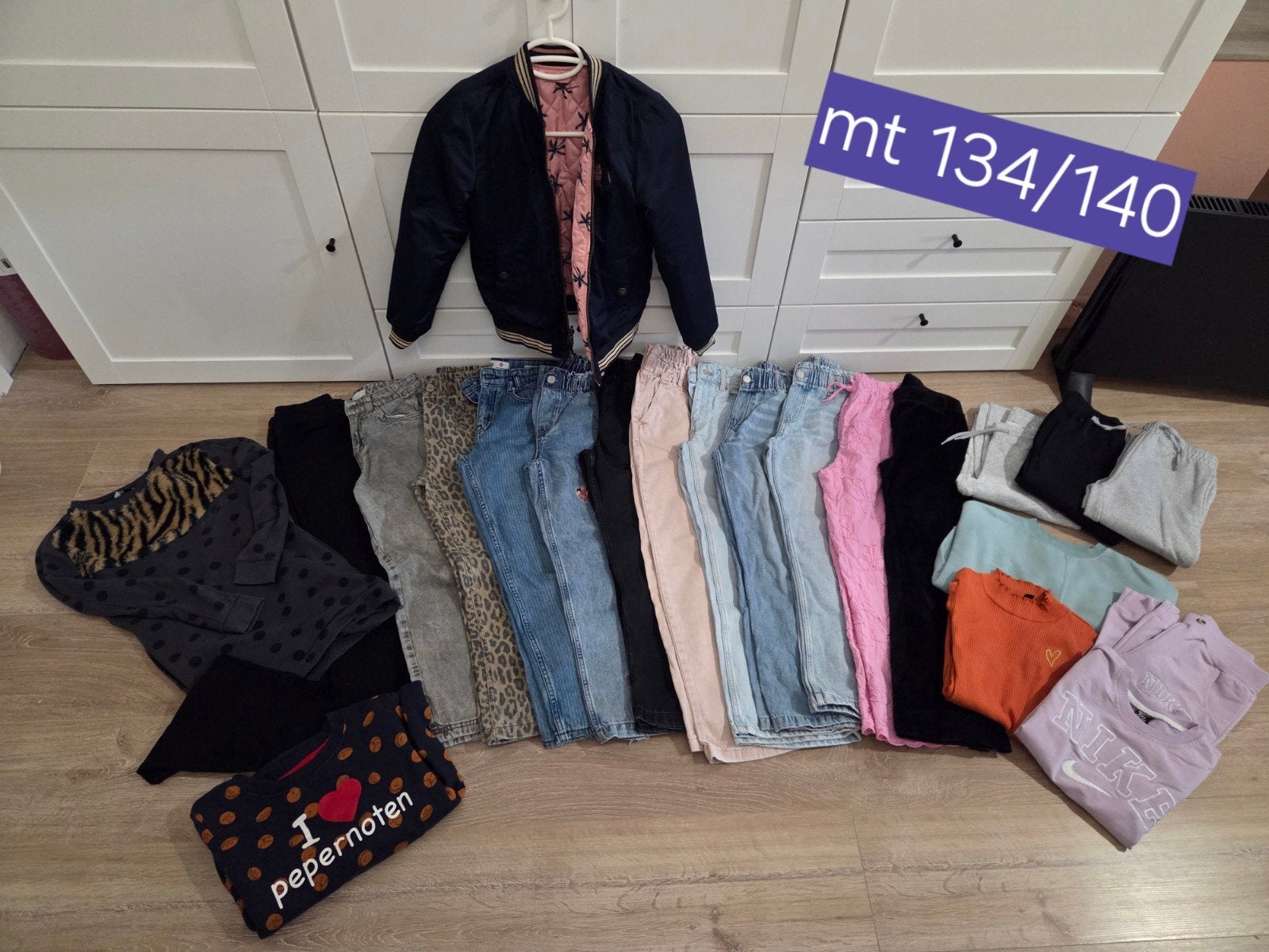 kledingpakket meisje mt 134/140 (22 stuks), Ophalen of Verzenden, Zo goed als nieuw, Maat 134