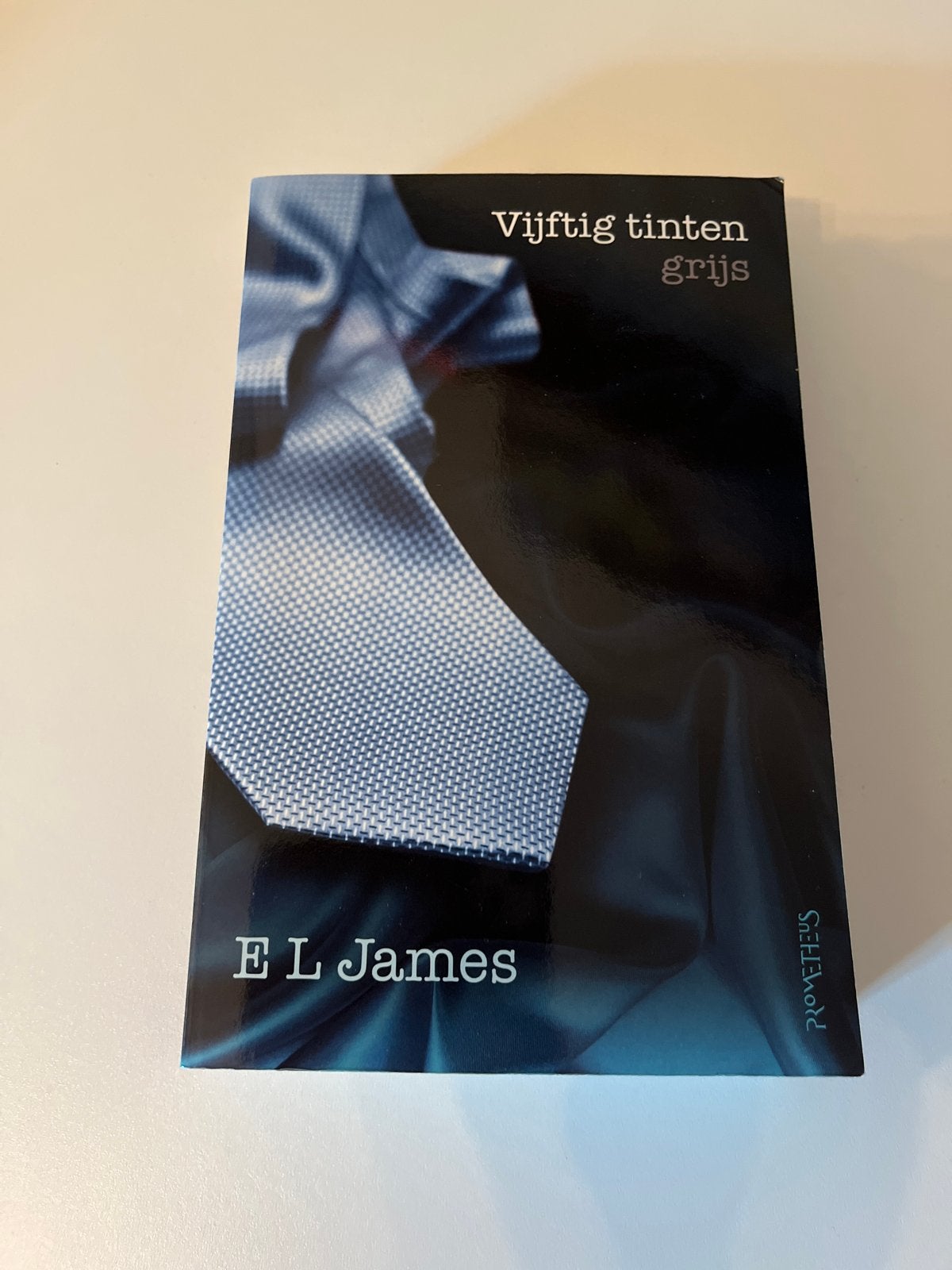 Vijftig tinten grijs - E.L. James (Boek), Boeken, Ophalen, Zo goed als nieuw, Nederland