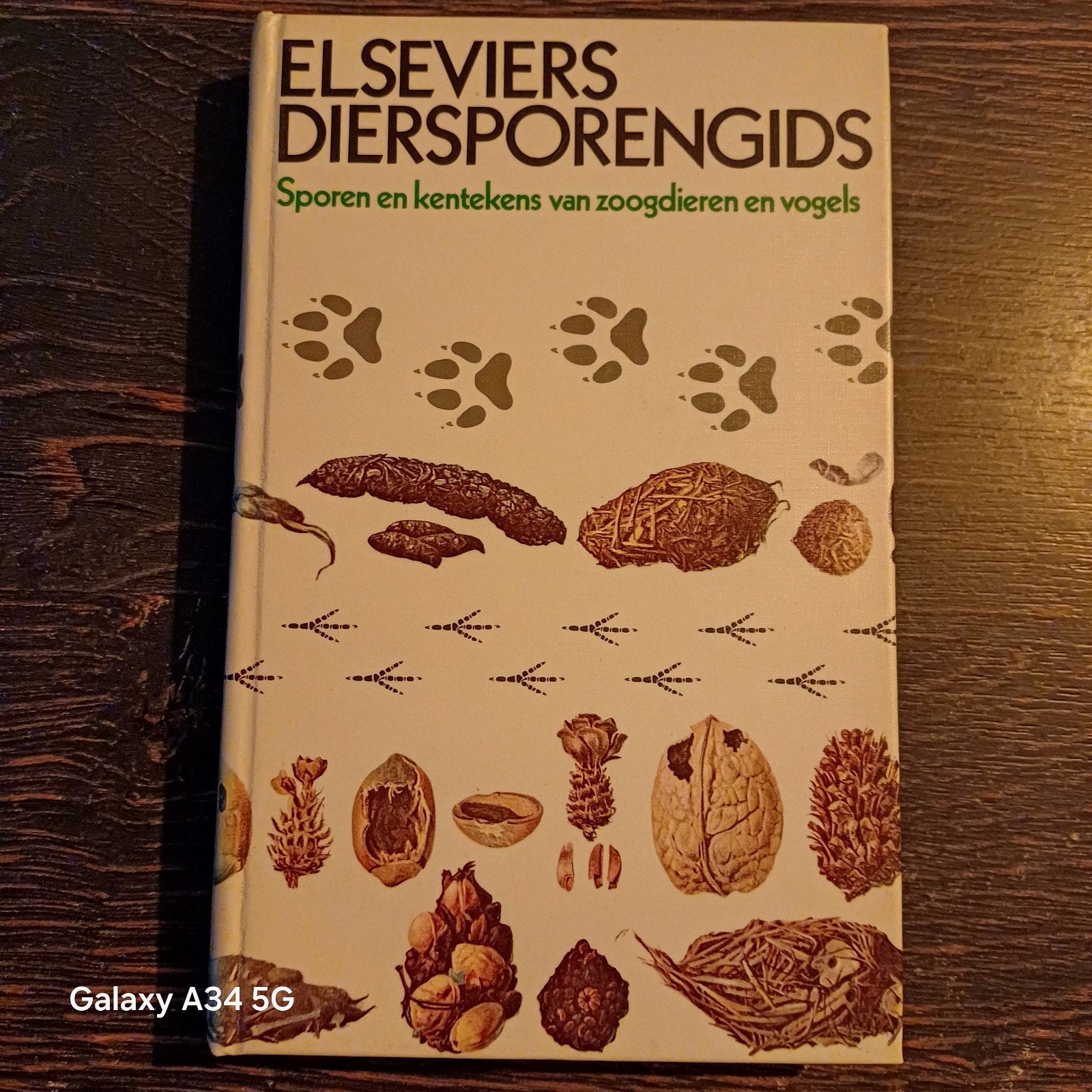 Elseviers Diersporengids - Sporen van zoogdieren en vogels, Ophalen of Verzenden, Gelezen, Natuur algemeen