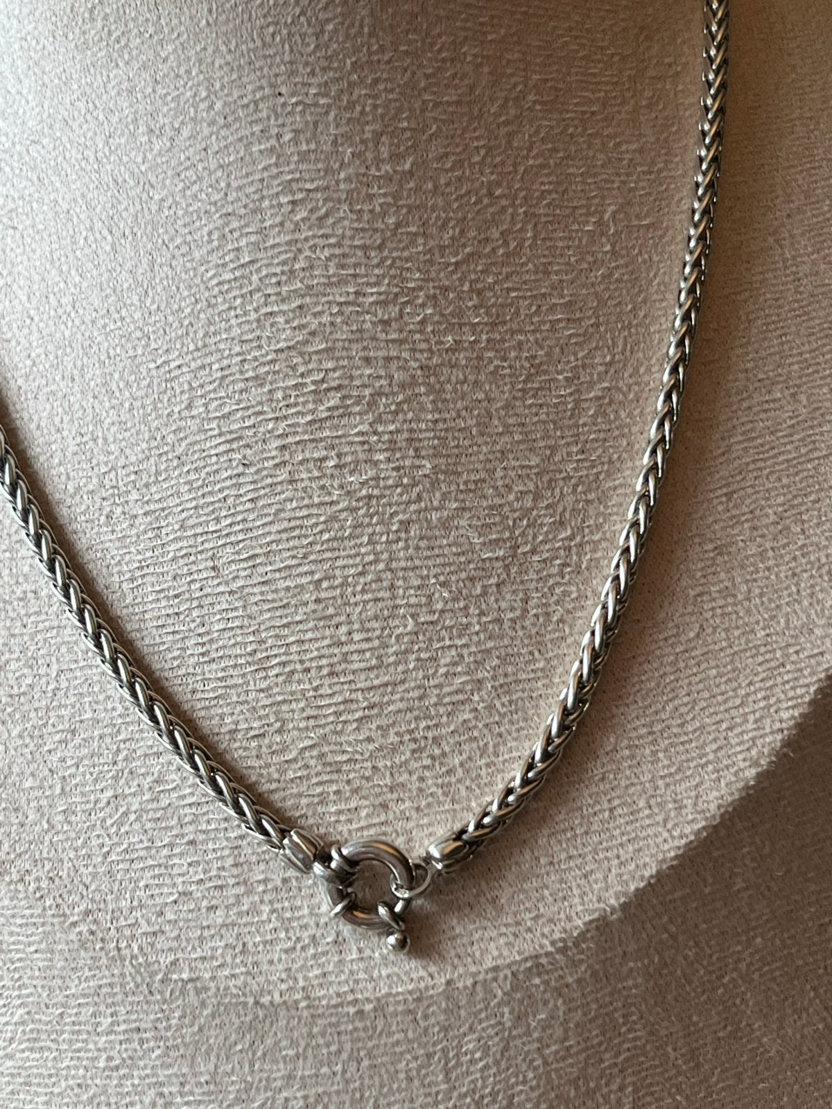 Fraai zilveren collier met mooie sluiting, Verzenden, Zo goed als nieuw, Zilver, Zilver