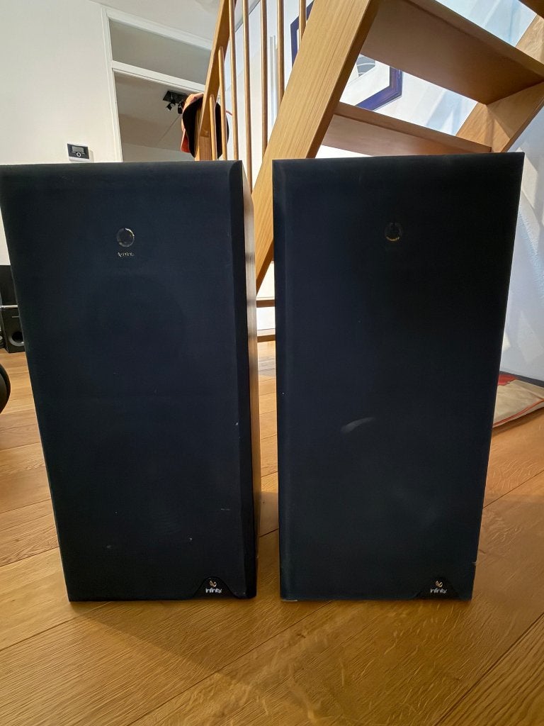 Twee mooie geluidsboxen van Infinity, Gebruikt, 120 watt of meer, Front, Rear of Stereo speakers, Ophalen