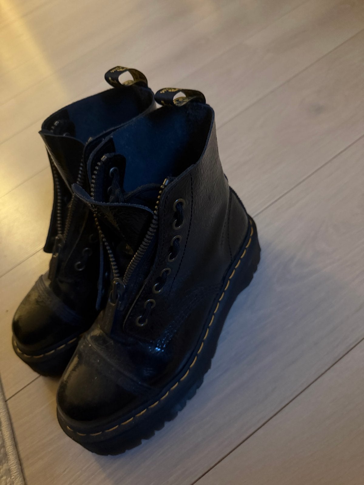 Dr. Martens sinclair laarzen met rits, maat 40, Ophalen, Zwart, Lage of Enkellaarzen, Zo goed als nieuw