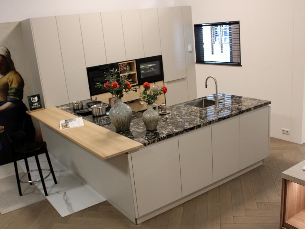 MB13 – Exclusieve design keuken met eiland, bar en wijnkast, Ophalen, Overige kleuren, Info@pronorm.de, Overige typen
