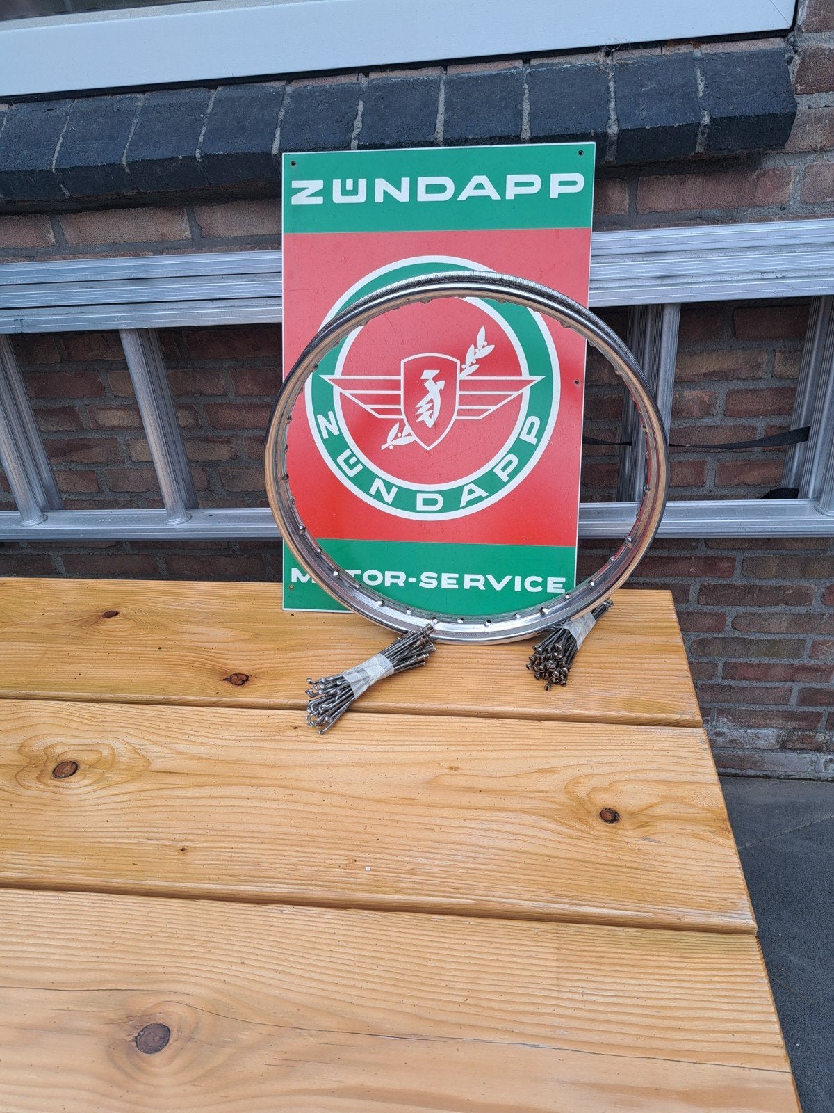 Orginele velg zundapp plus aprillia super moto., Ophalen, Gebruikt, Frame