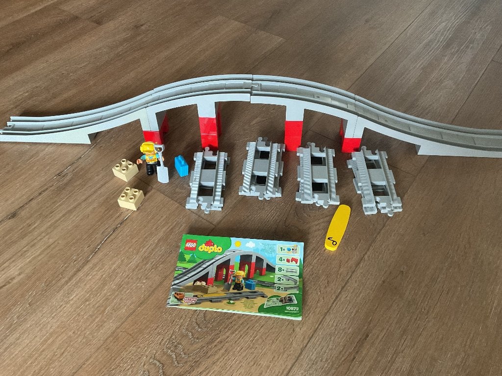 Duplo. Treinrails en brug, Ophalen, Zo goed als nieuw, Compleet, Duplo