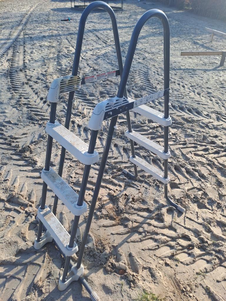 Zwembadtrap, Tuin en Terras, Ophalen, Gebruikt