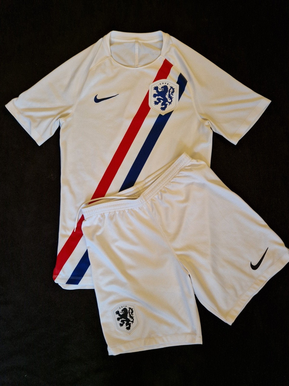 Nederlands elftal KNVB tenue shirt + broekje 2018, Nike, Oranje, Ophalen of Verzenden, Voetbal