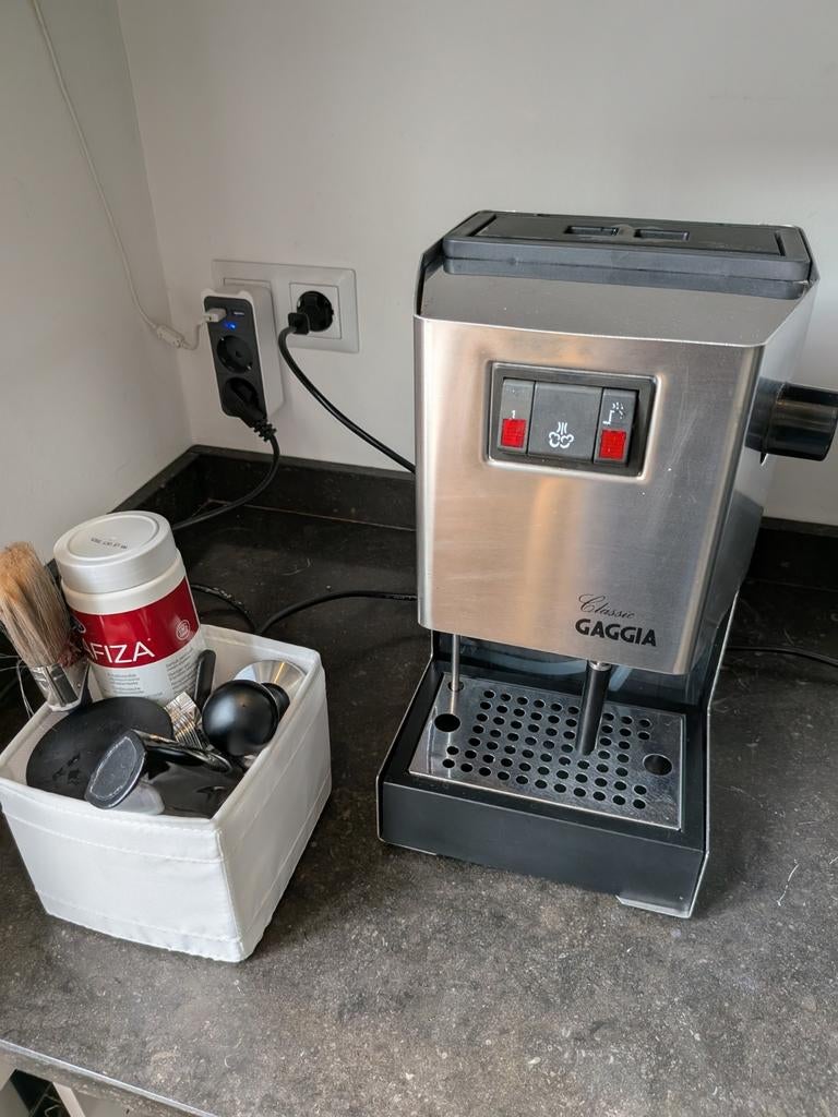 Gaggia Classic gereviseerd + PID + Graef CM702 maler - compl, Espresso apparaat, Refurbished, 2 tot 4 kopjes, Afneembaar waterreservoir