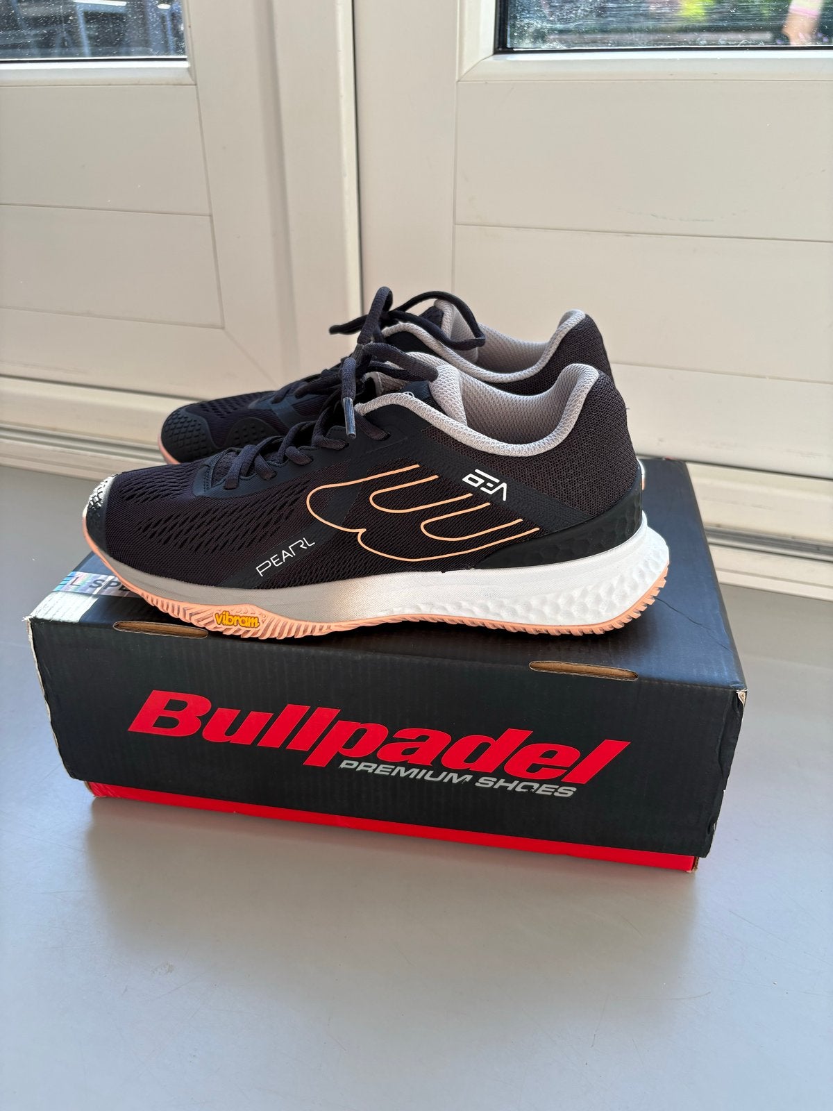 Bullpadel Pearl Vibram padel schoenen - maat 38,5, Ophalen of Verzenden, Zo goed als nieuw