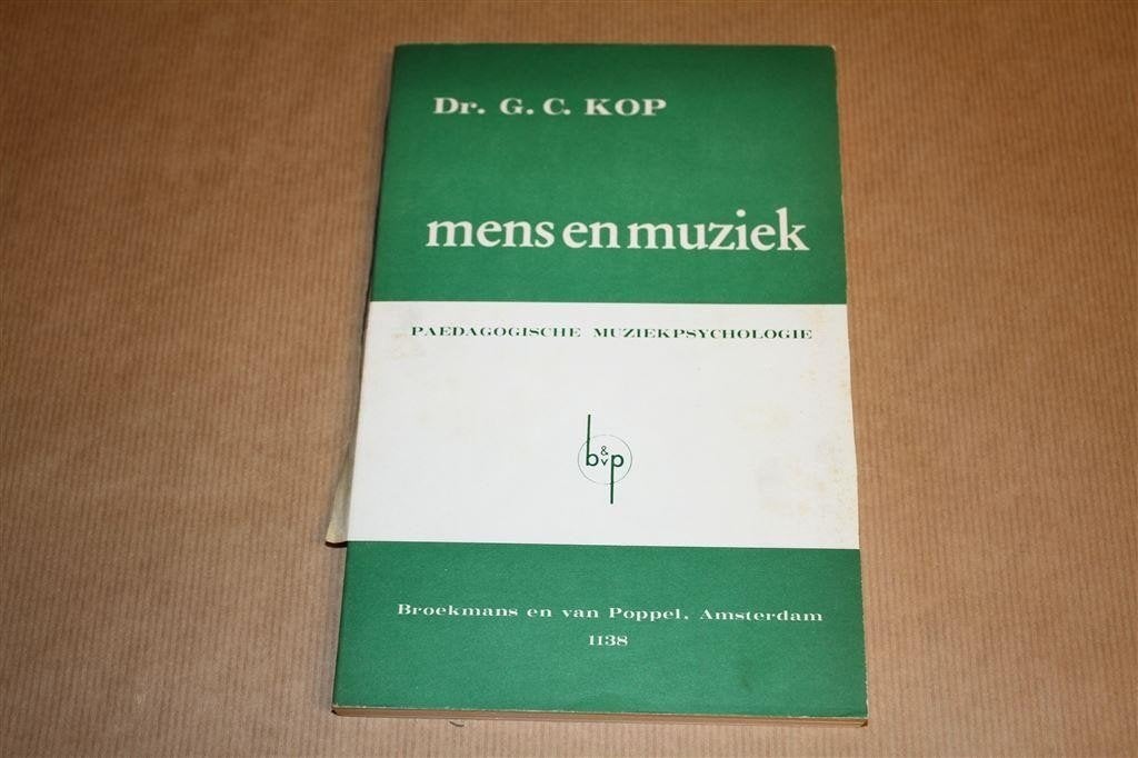 Mens en muziek. Paedagogische muziekpsychologie., Boeken, Ophalen of Verzenden, Gelezen, Artiest
