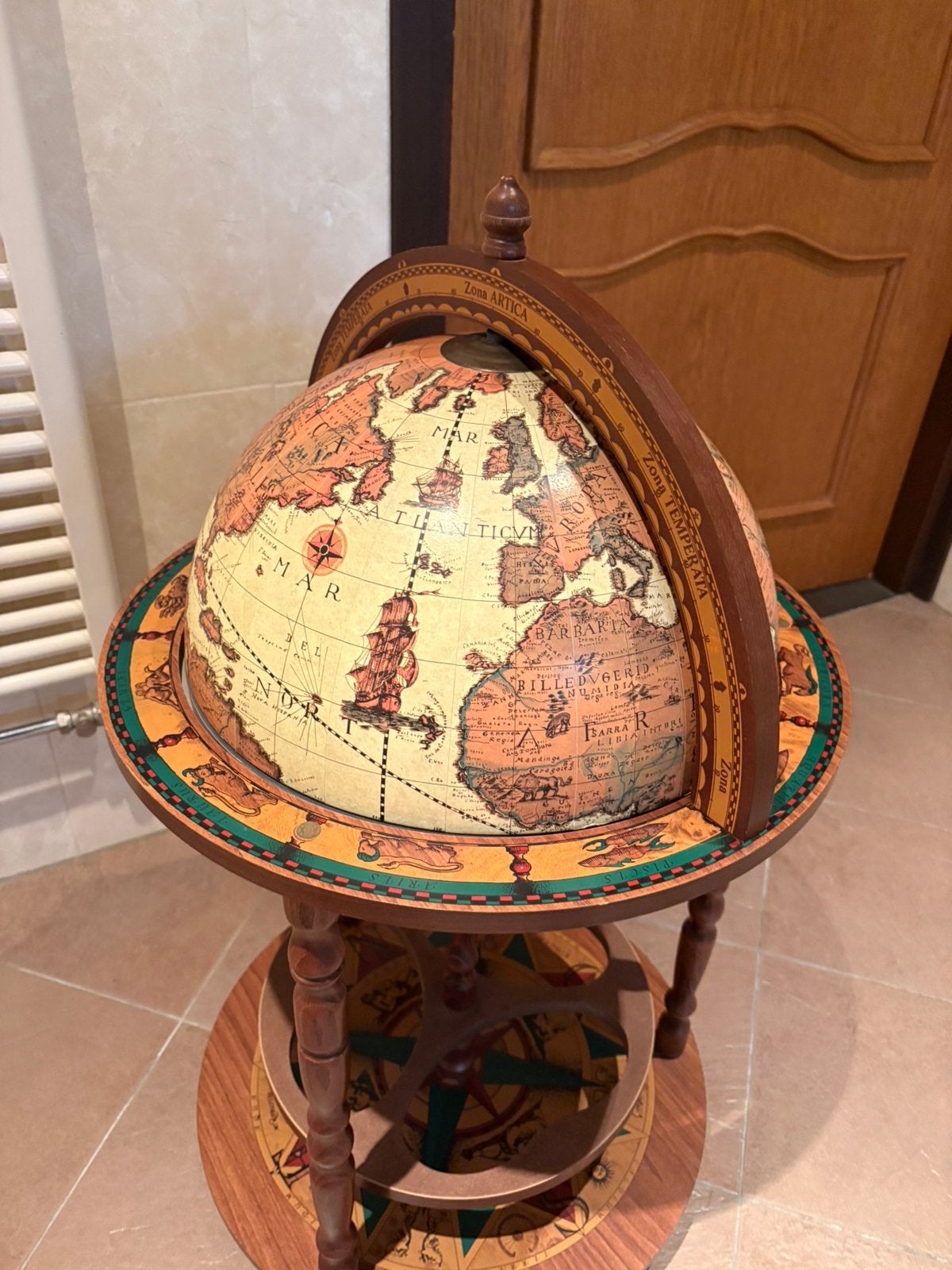 Zoffoli bar globe drank wereldbol barglobe globebar, Huis en Inrichting, Ophalen, Zo goed als nieuw