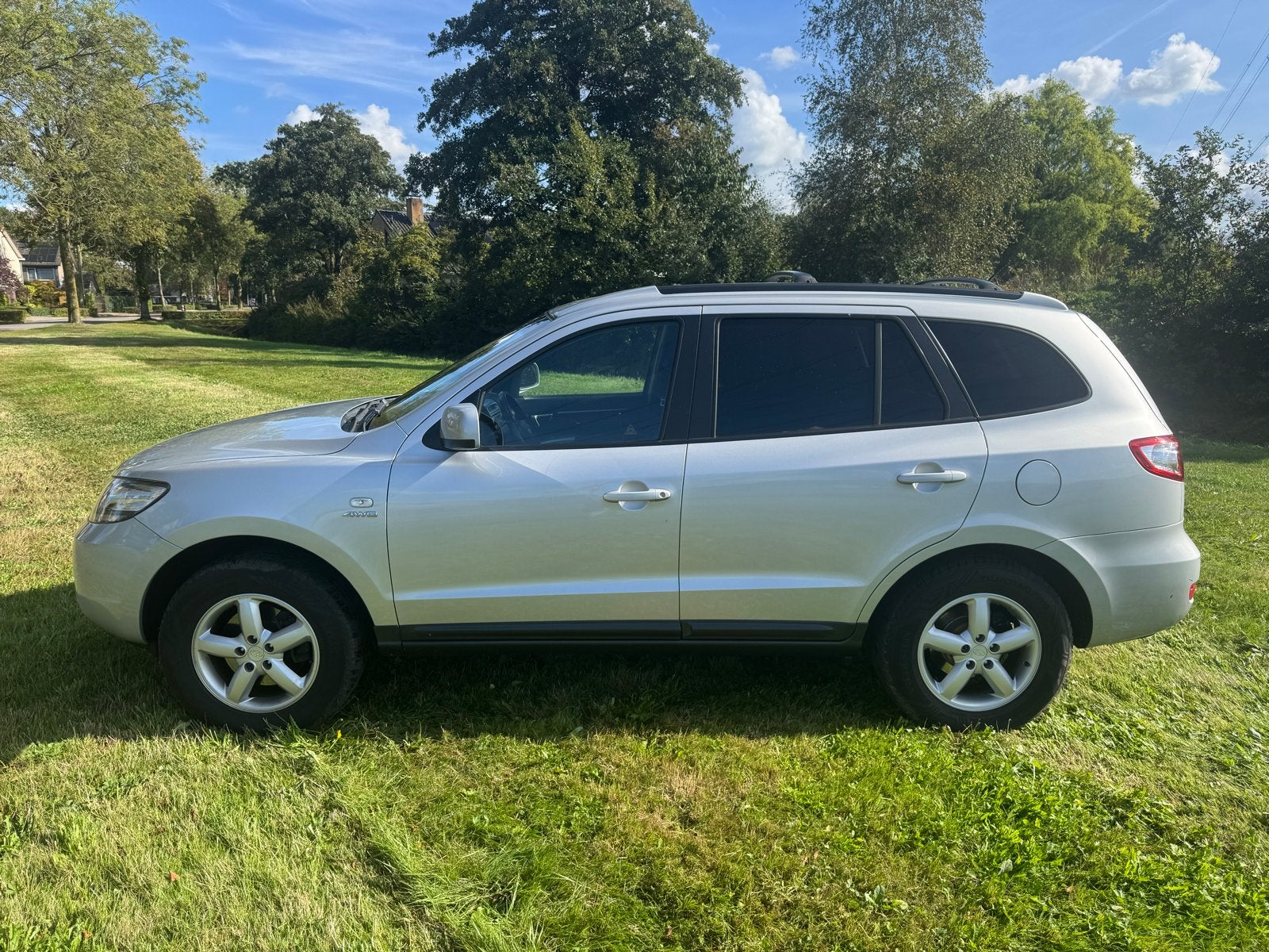 Hyundai Santa Fe 2.7 4WD 2007 Grijs, Voorwielaandrijving, 2000 kg, 2656 cc, Handgeschakeld