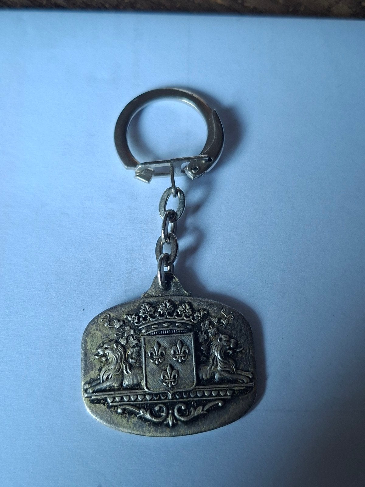 Porte-clés Vintage Champagne Montaudon Reims France, Verzamelen, Sleutelhangers, Ophalen of Verzenden, Gebruikt, Overige typen