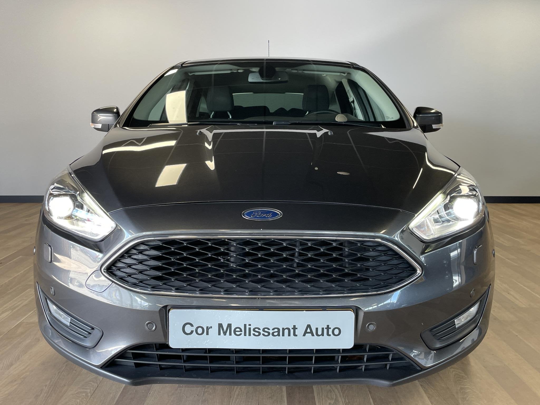 Ford Focus 1.5 Titanium Edition AUTOMAAT/ PARKEERHULP/CRUISE, Auto's, Stof, 4 cilinders, Bedrijf, Start-stop-systeem