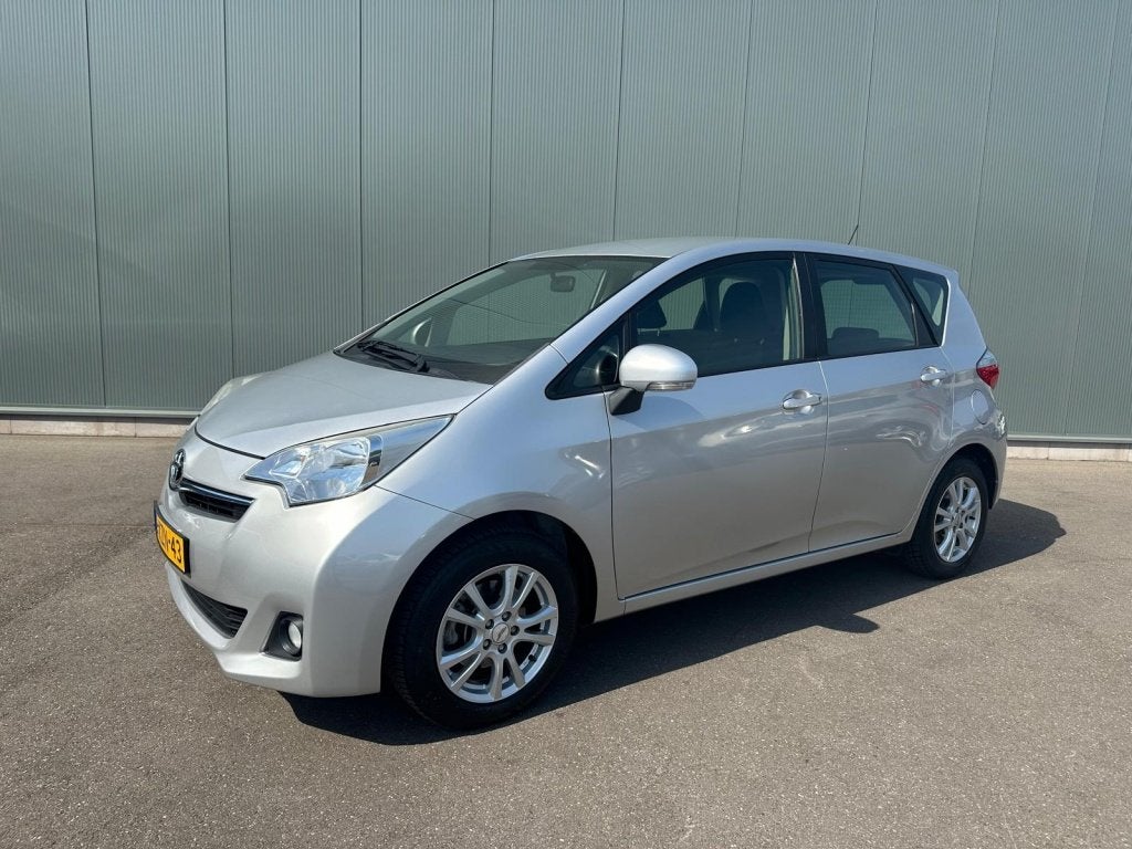 Toyota Verso-S 1.3 VVT-i Aspiration CAMERA | AIRCO | NAP !, Auto's, Toyota, Automaat, Euro 5, 4 cilinders, Start-stop-systeem