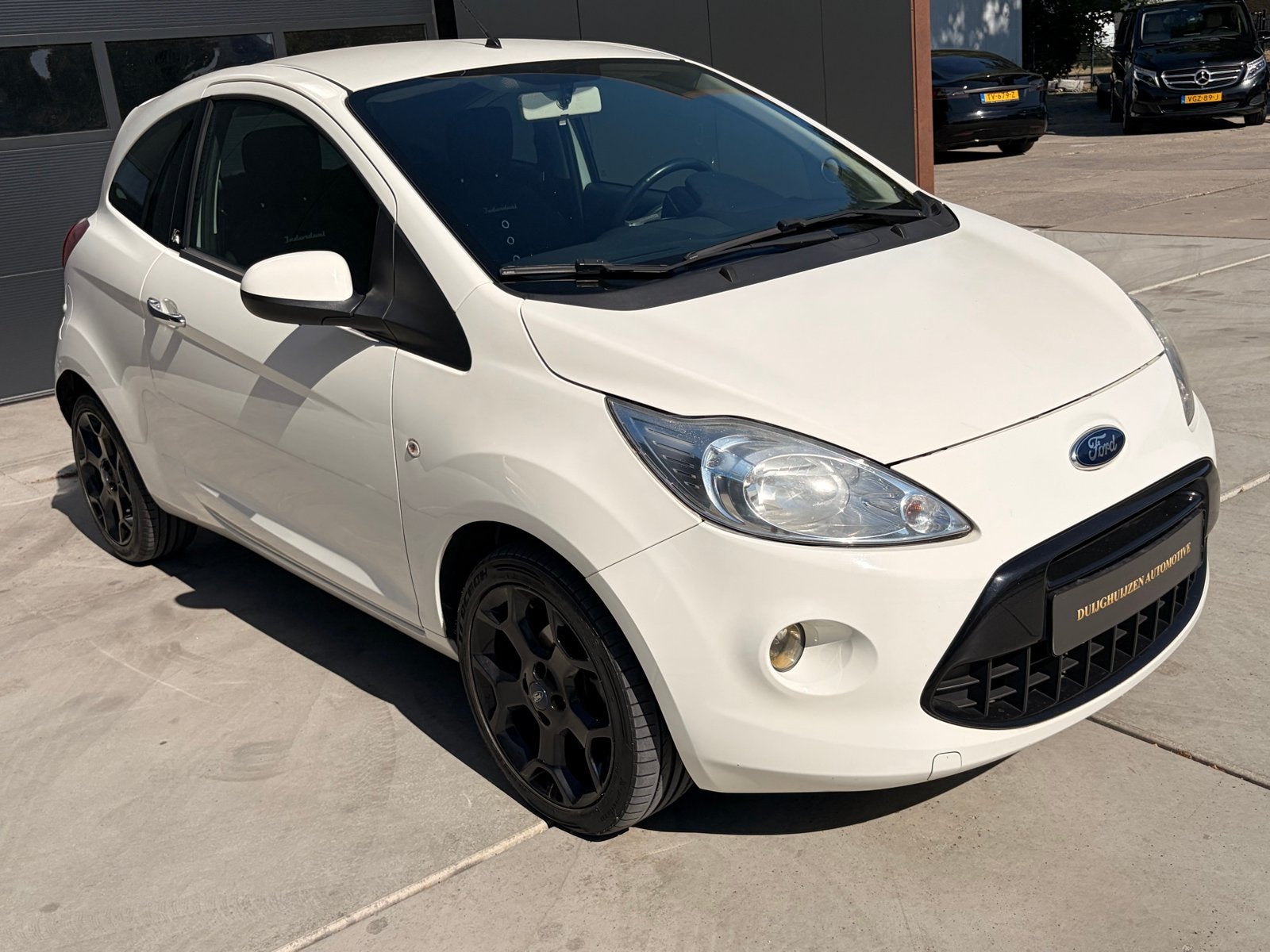 Ford Ka 1.2 69pk 2011 Wit nette auto, Auto's, Voorwielaandrijving, 1242 cc, 4 cilinders, 4 stoelen