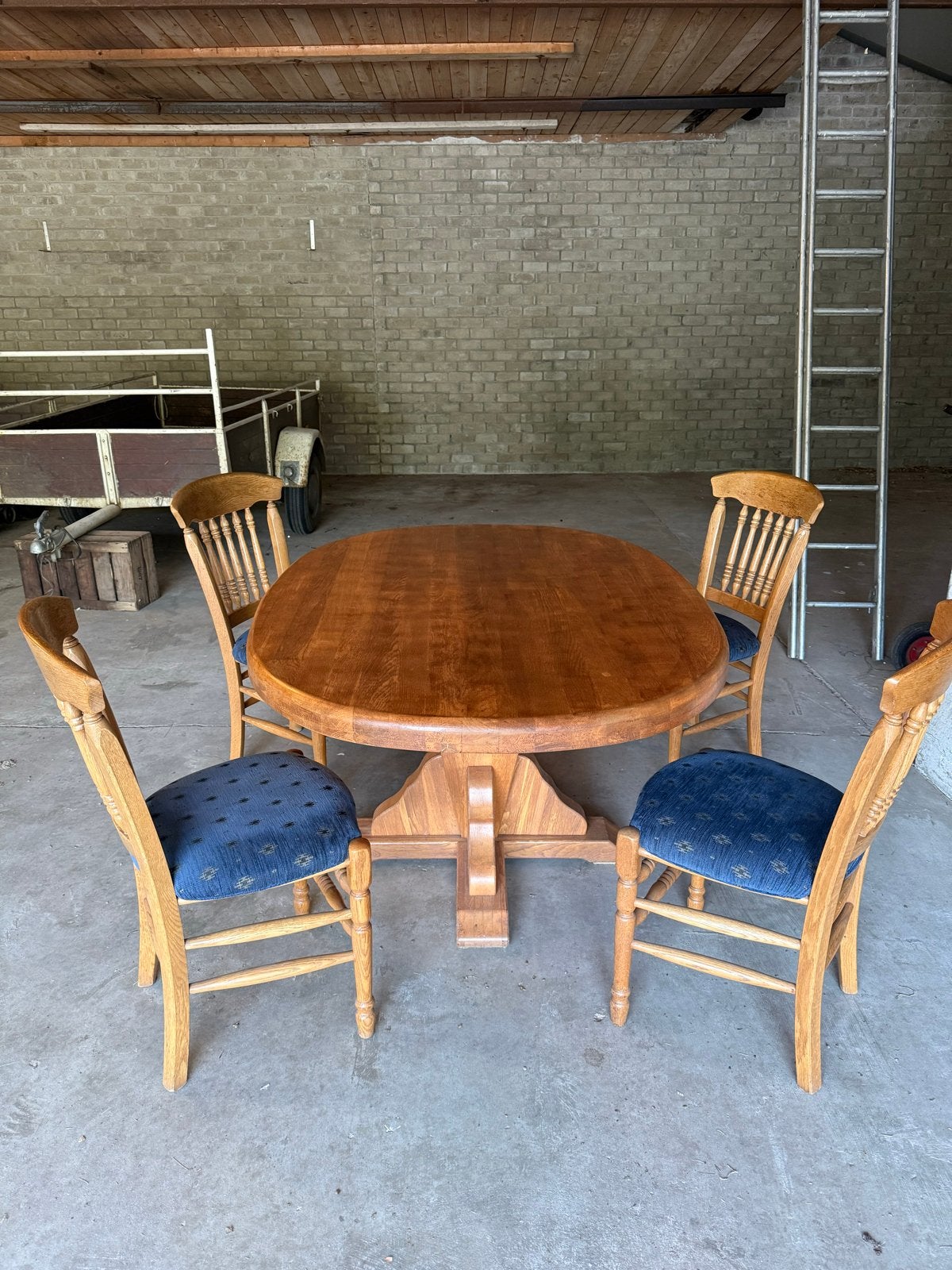Ovale eettafel met 4 stoelen - Eikenhout, Ophalen, Gebruikt, 100 tot 150 cm, Eikenhout