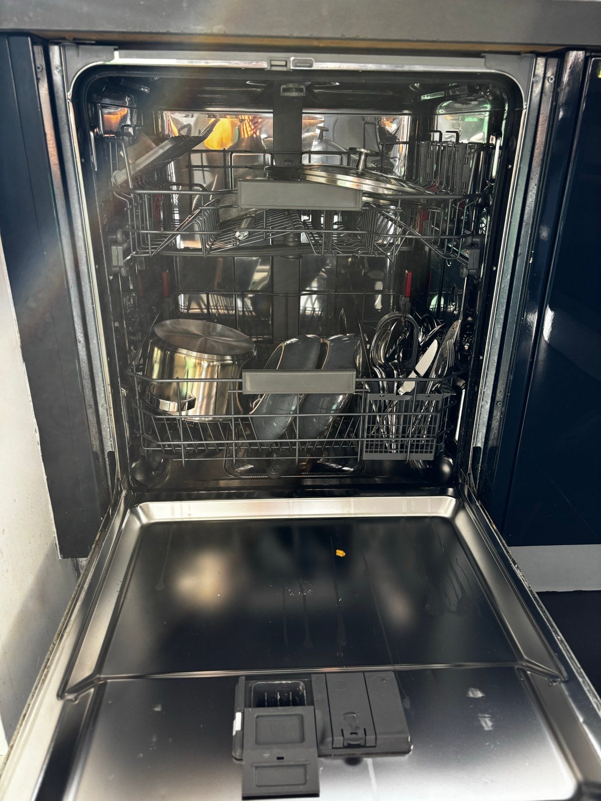Whirlpool inbouw vaatwasser - Zo goed als nieuw, Ophalen, Minder dan 85 cm, Eco programma, Zo goed als nieuw