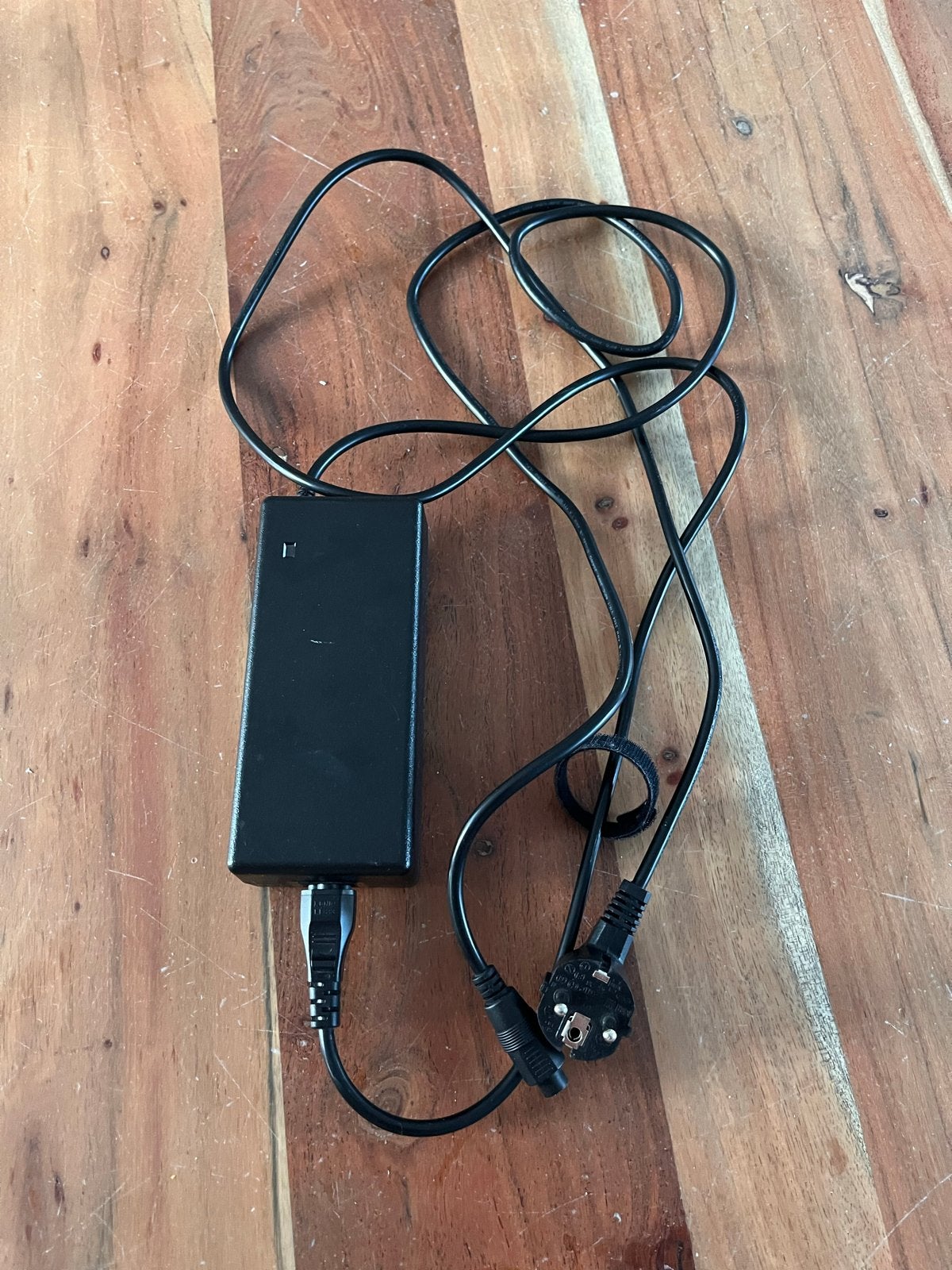 Phylion Li-ion Acculader 42V 2.0A voor E-bike, Ophalen, Gebruikt