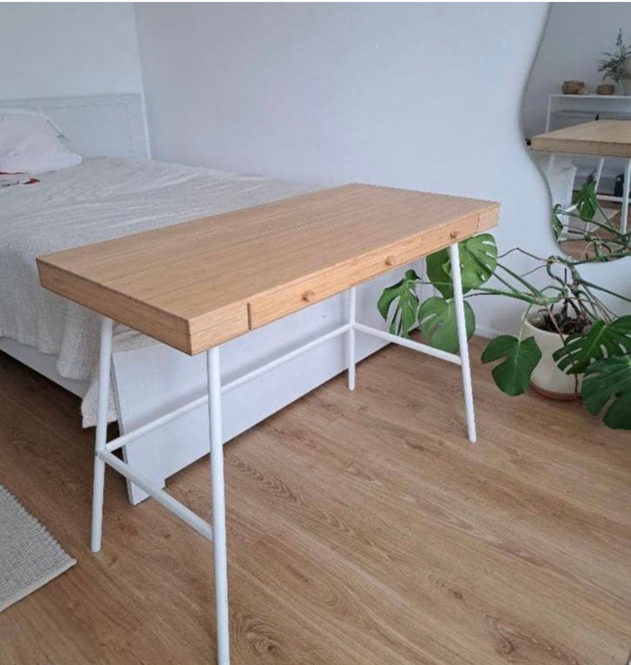 lillåsen bureau, bamboe, 102x49 cm, Ophalen, Zo goed als nieuw