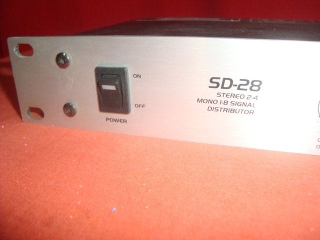 Gebruikt: Omnitronic SD28 Signal Distributor 20260392, Muziek en Instrumenten, Mteurope@outlook.com, OMNITRONIC, MTE, Gebruikt