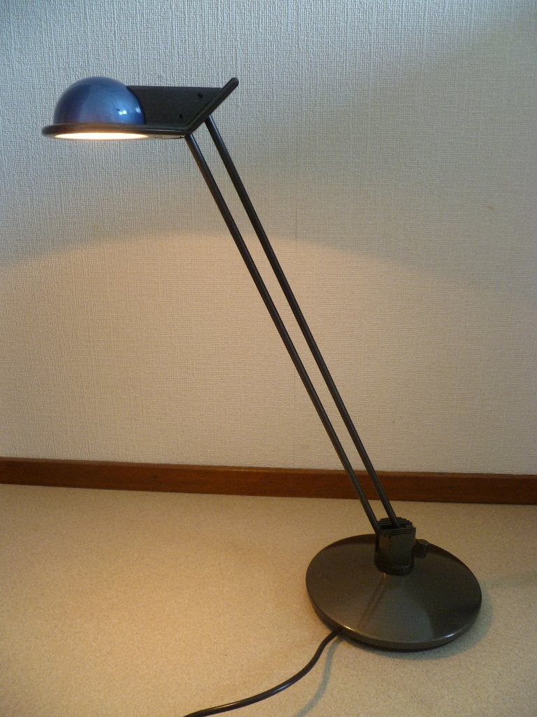 Metalarte Anade tafel/bureaulamp Josep Lluscá in 1984., Ophalen of Verzenden, Gebruikt, Metaal