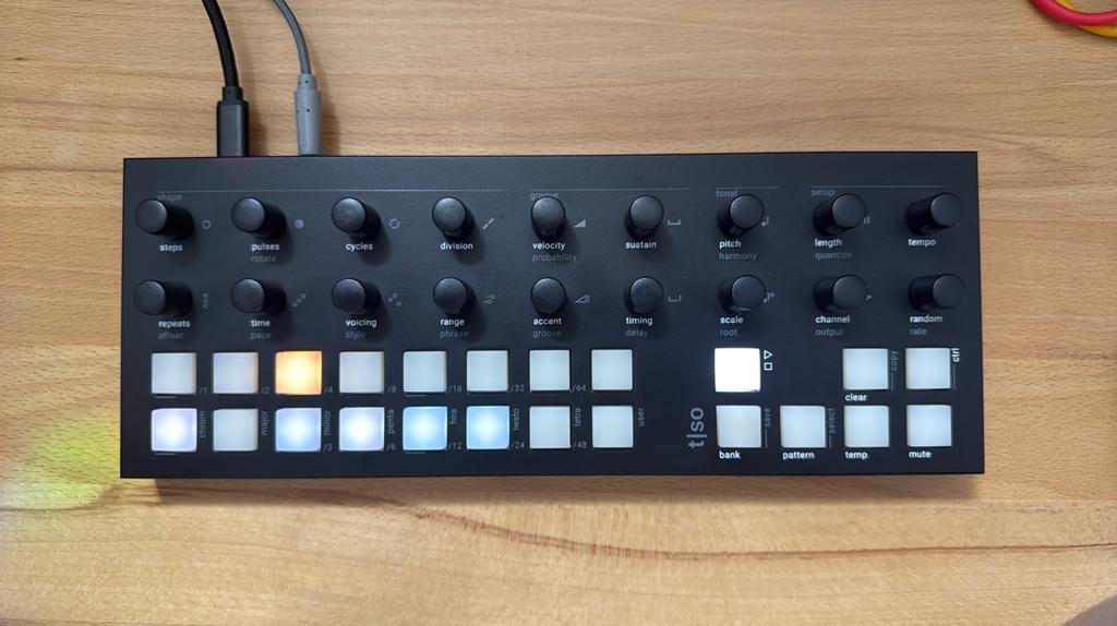 torso T-1, Muziek en Instrumenten, Ophalen, Gebruikt
