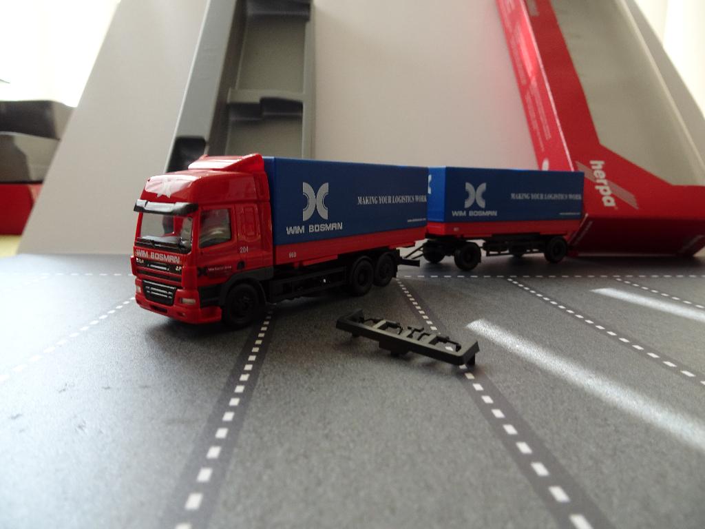 716 herpa 150941 wim bosman daf cf mainfreight 1:87 truck, Ophalen of Verzenden, Nieuw, Bus of Vrachtwagen, Herpa