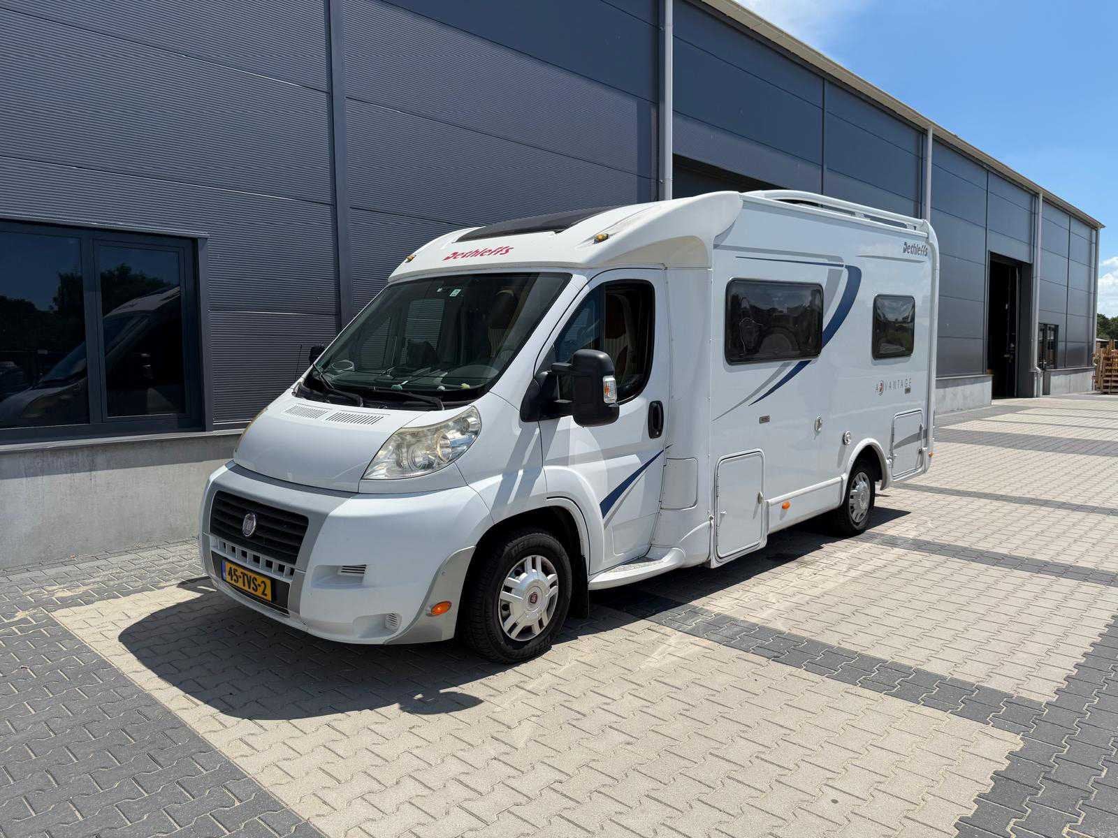 dethleffs - Advantage - T 5841 - Camper - 2010, Bedrijf, Diesel, Dethleffs