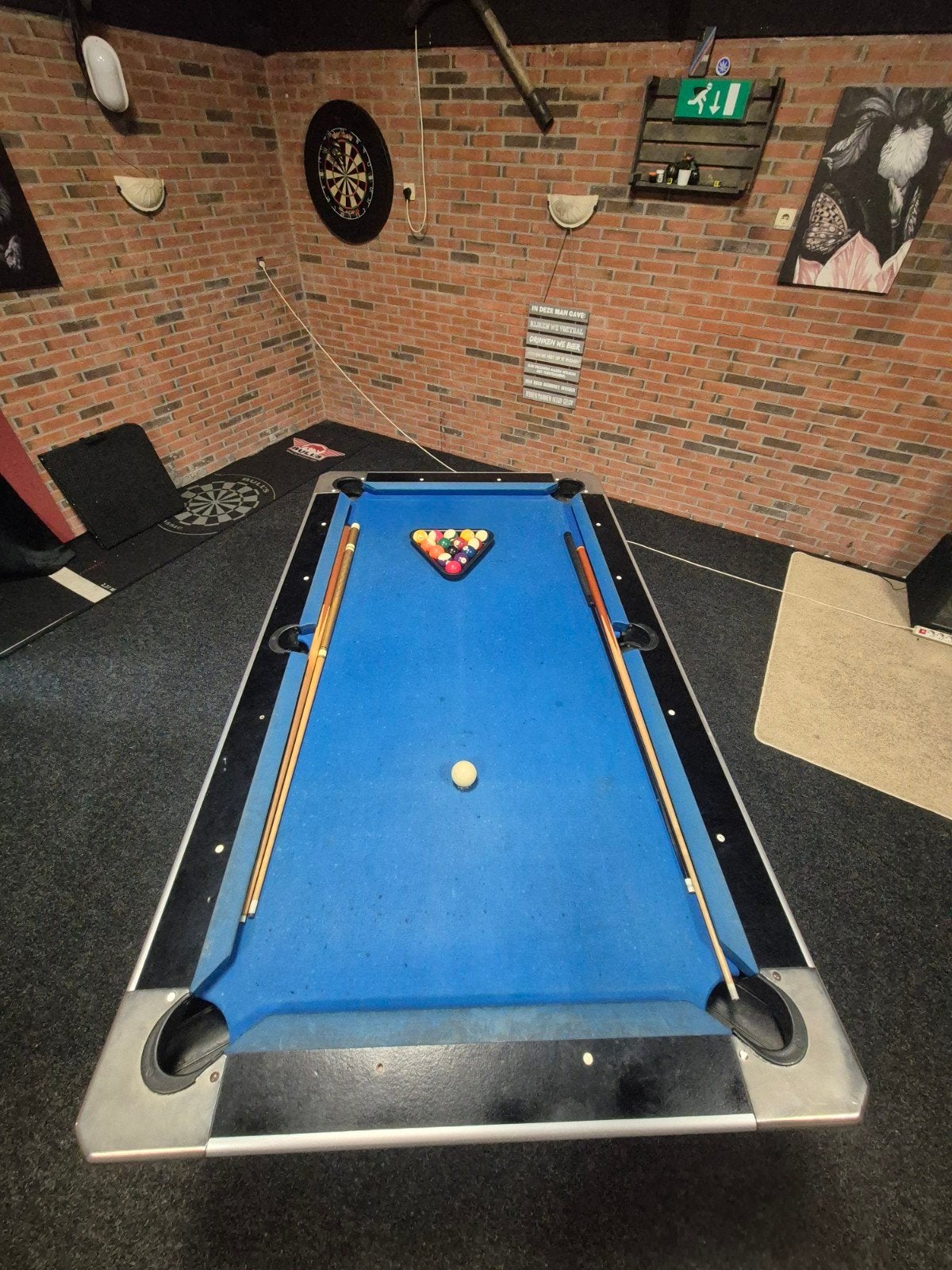 Leuke pooltafel met complete set en 4 stokken, Ophalen of Verzenden, Gebruikt, Pooltafel
