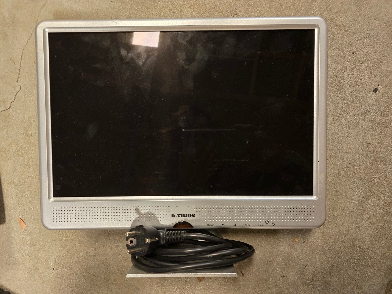 D-Vision 15" LCD TV LCD-1540T met afstandsbediening, Gebruikt, 50 Hz, Minder dan 40 cm, Ophalen