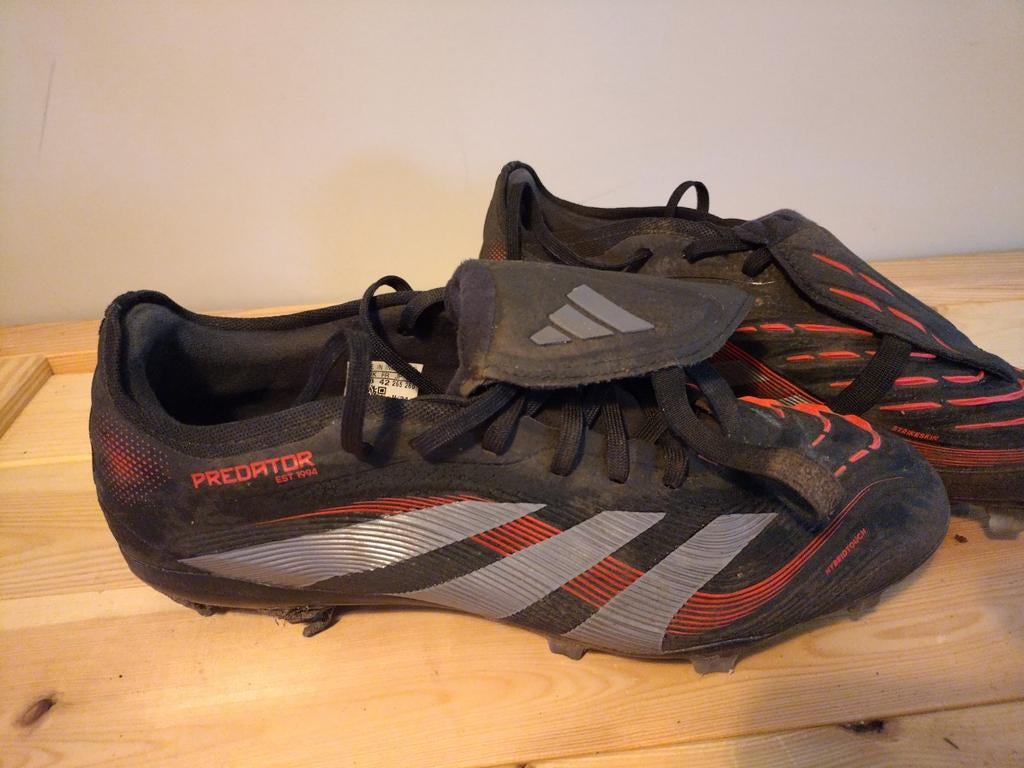 Adidas Predator voetbalschoenen - Zo goed als nieuw, Sport en Fitness, Voetbal, Ophalen of Verzenden