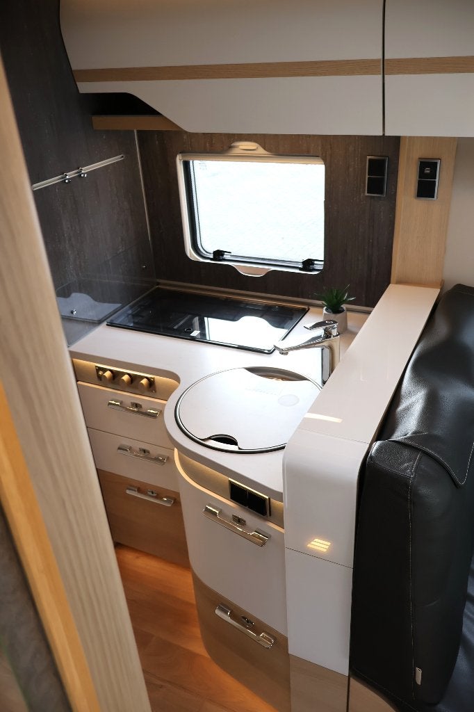 Foto 14 van Hymer BML-I 790 !! E&P LEVEL !! LITHIUM !! AIRCO !! ALDE !!