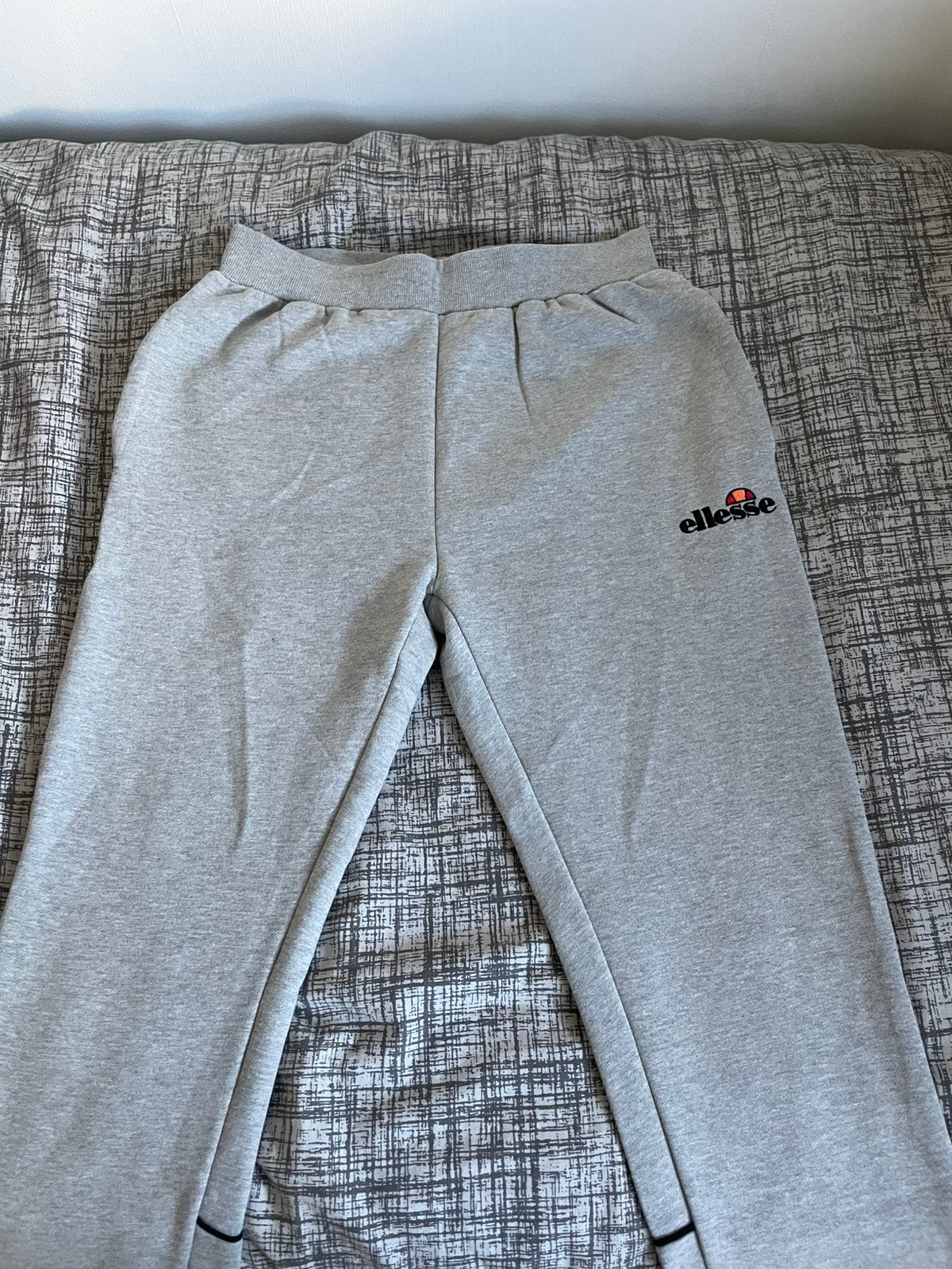 Ellesse Joggingsbroek Maat M, Kleding | Heren, Zo goed als nieuw, Grijs, Algemeen, Verzenden
