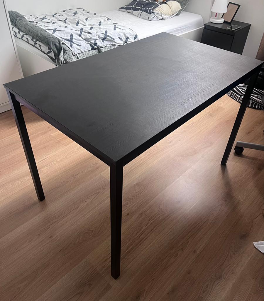 Bureau Ikea, Ophalen, Gebruikt